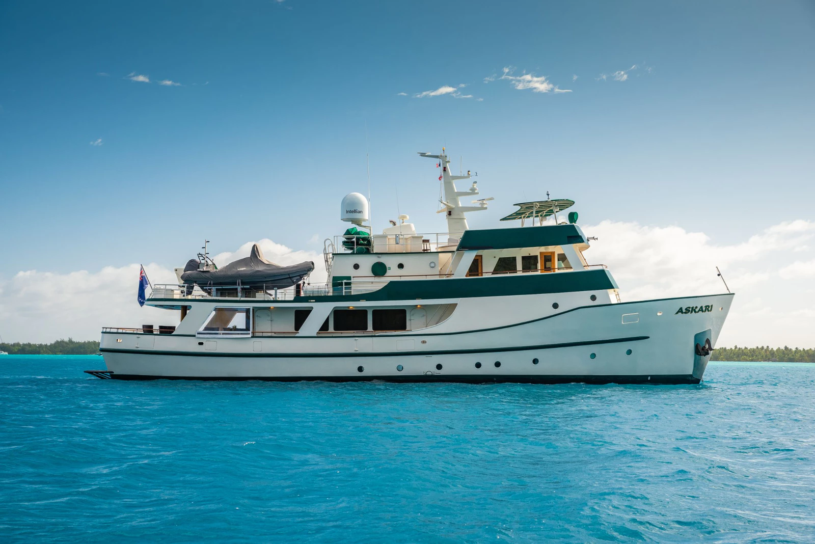 ASKARI: Luxury Yacht for French Polynesia Charters | Society Islands & Tuamotu Atolls 2025