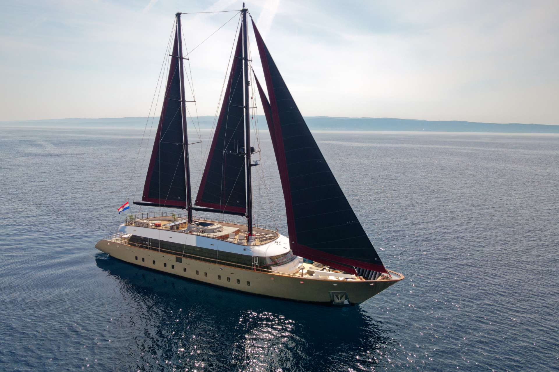 Last Minute Bliss with 10% Off on M/S Anetta: Masterpiece of Adriatic Luxury