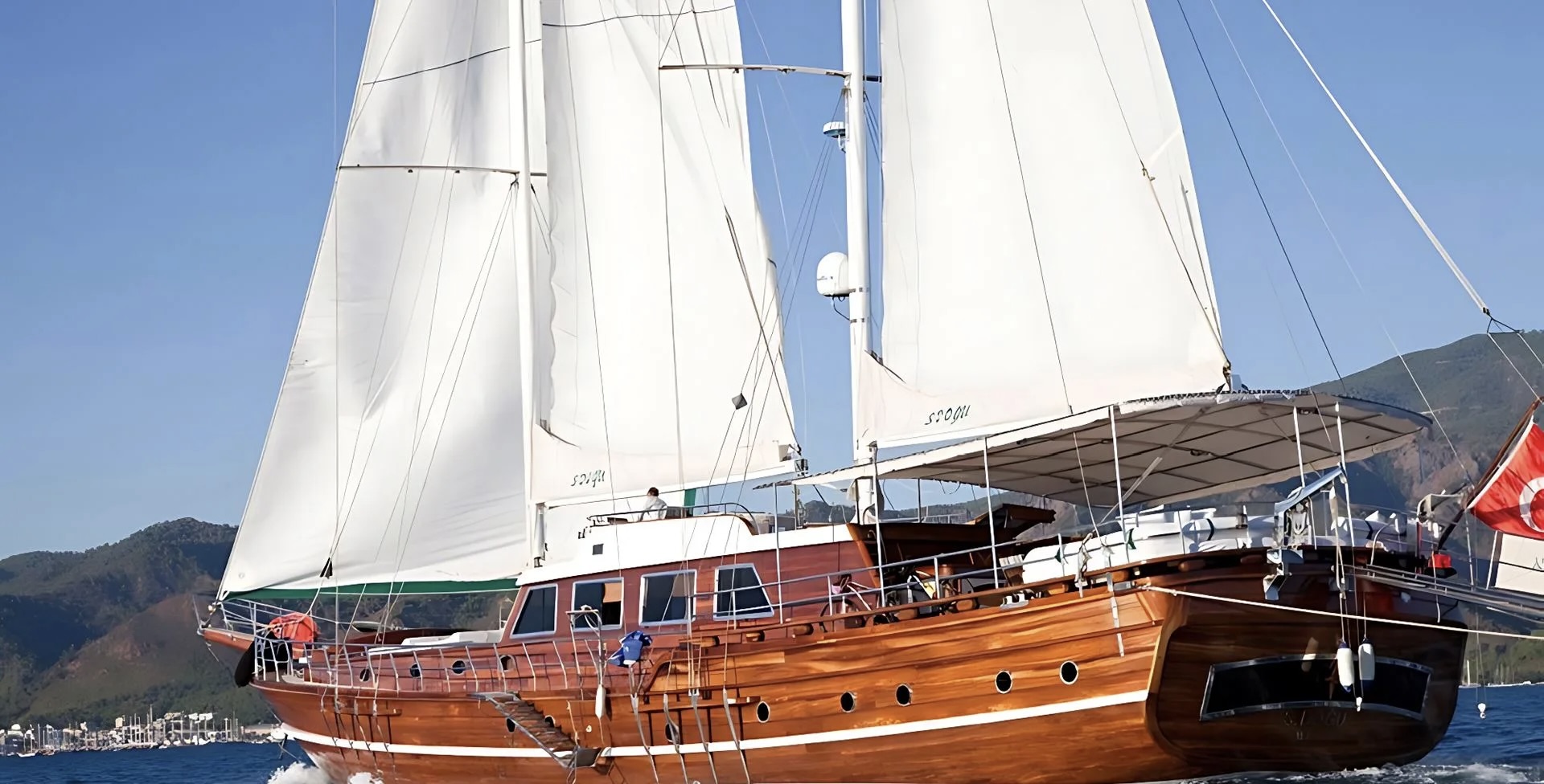 Gulet S Dogu: Classic Craftsmanship meets Comfort