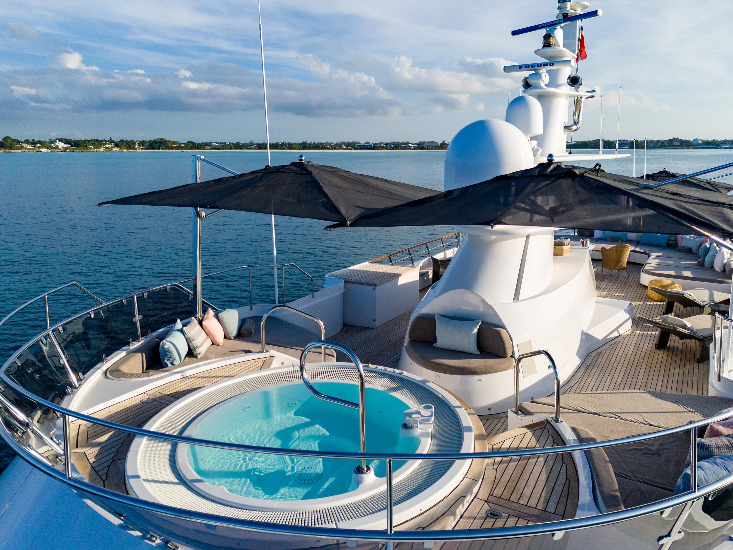 M/Y SHAKE N’ BAKE TBD: Luxurious Caribbean and Bahamas 