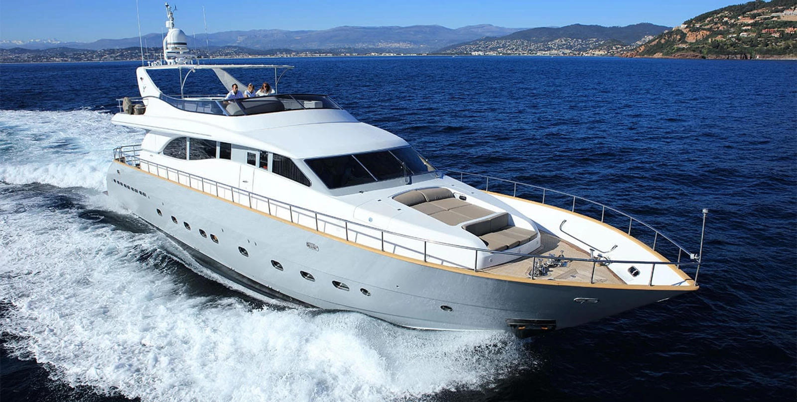 COCA VI: Unbeatable Year-Round Rates & Day Charters Aboard Cantiere Navale Arno Yacht