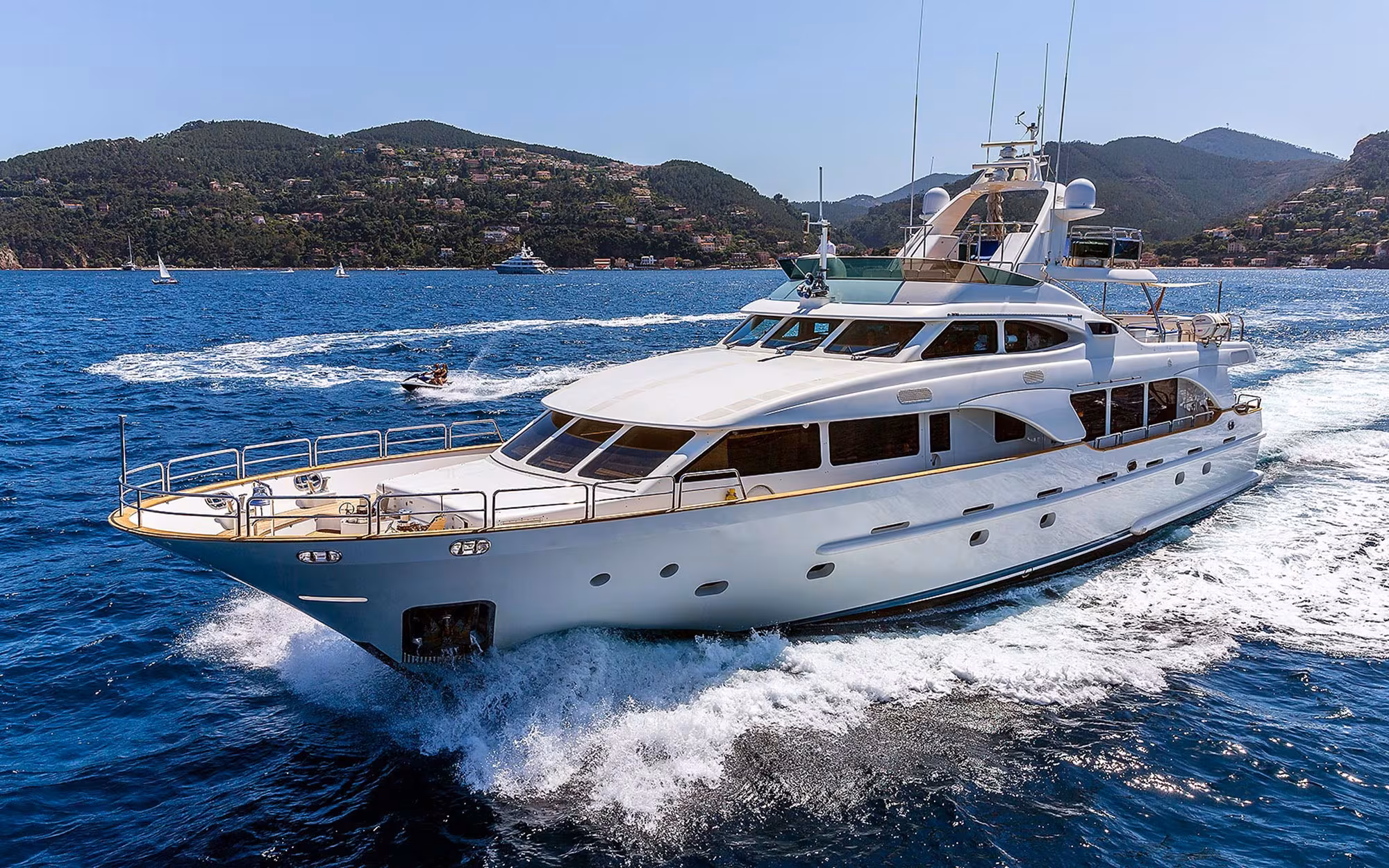 M/Y NEW STAR: Luxury 30m Benetti Yacht | French Riviera Charters 2025