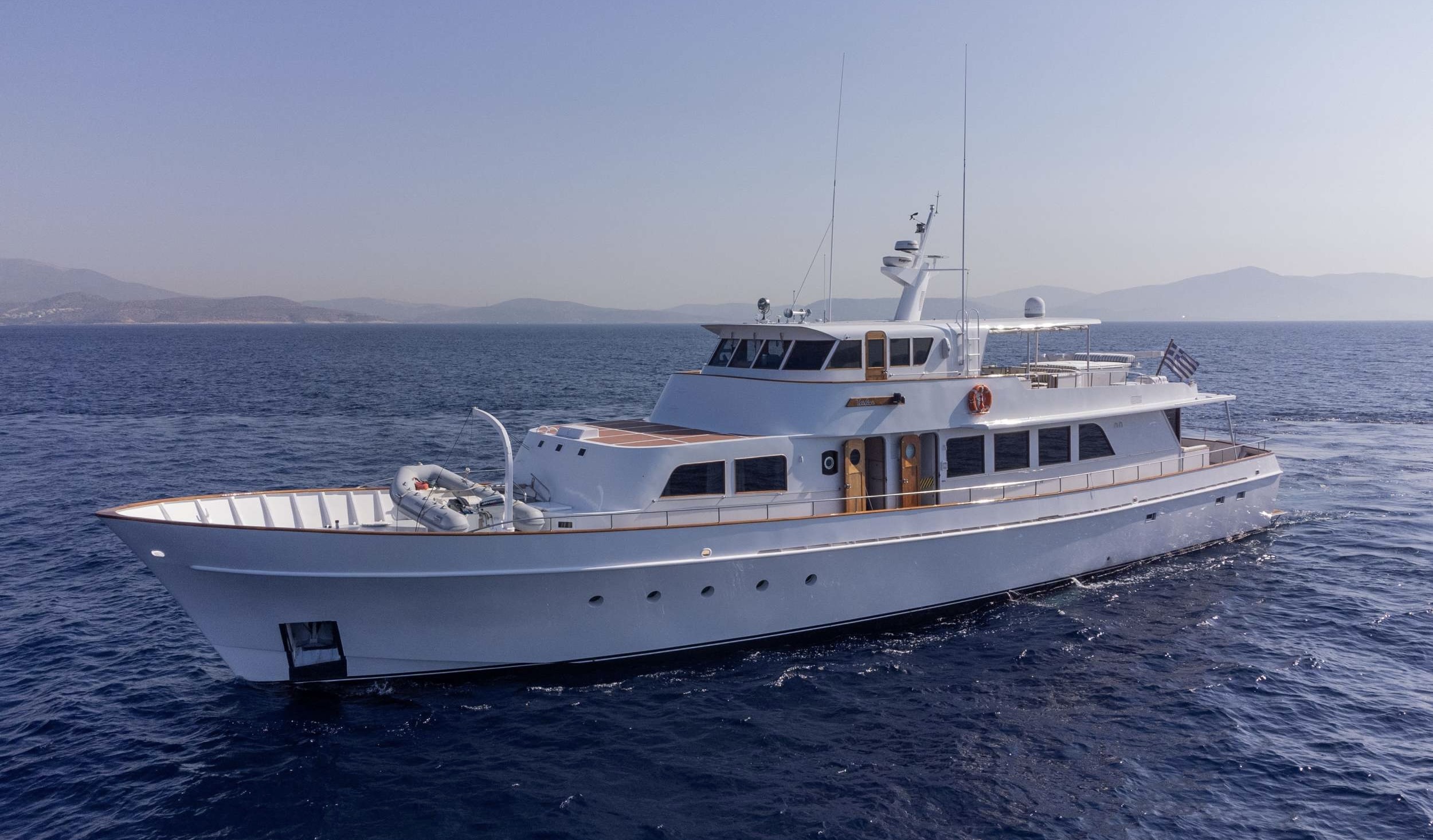m/y TAKA: An Exclusive Deal with Fuel-Inclusive Luxury 