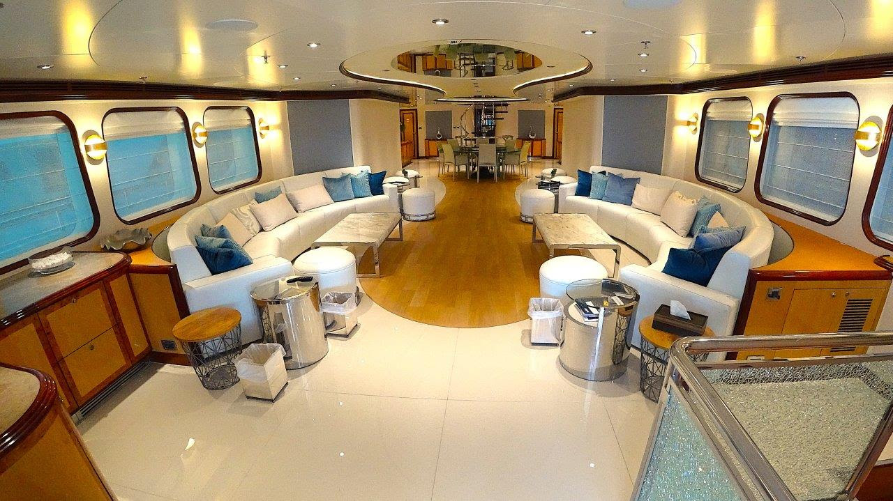 Discover SEA BREEZE: A Luxurious 54-Meter Benetti Yacht with Yacht Cloud