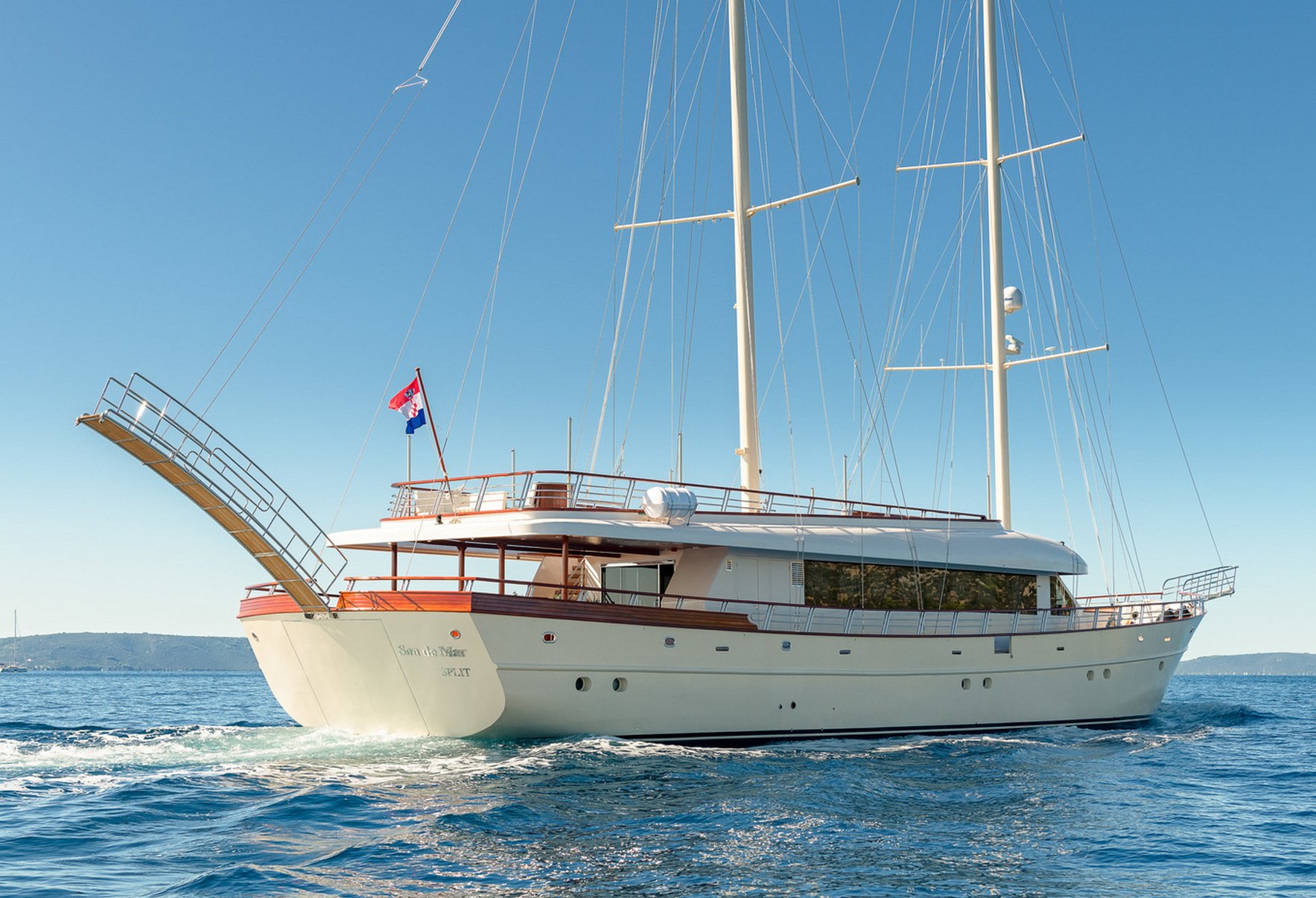 SON DE MAR: Your Ultimate Luxury Yacht Charter Experience in Croatia | Special 10% Discount