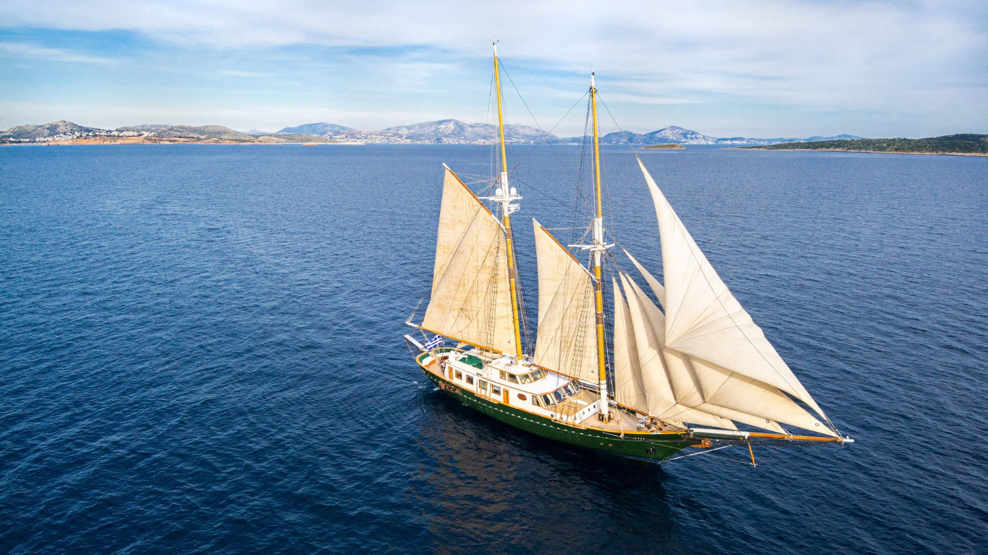 Discover ARKTOS: Special 10% Offer for a Perfect Greek Summer with Yacht Cloud
