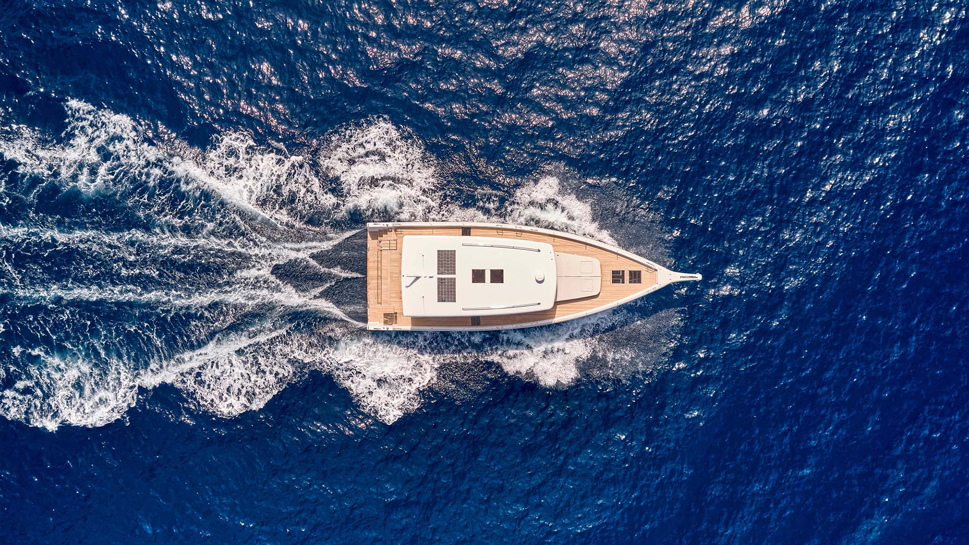 Omikron OT60: Motor Yacht Charter in Mykonos
