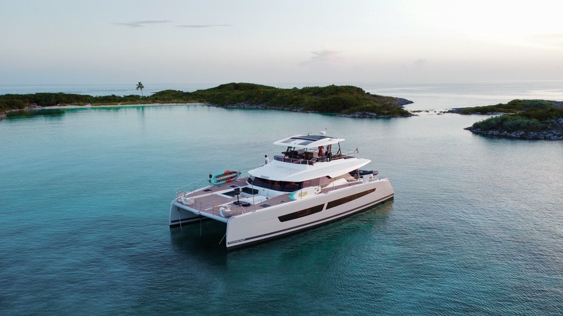 Discover Luxury Yacht Charter in Turks and Caicos: Experience Princess Mila