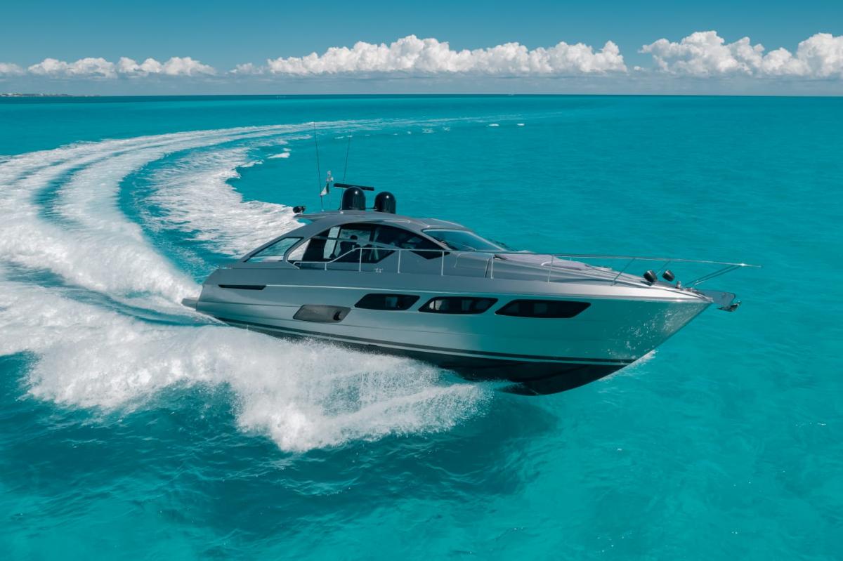  58ft Pershing: Experience Luxury in Mykonos