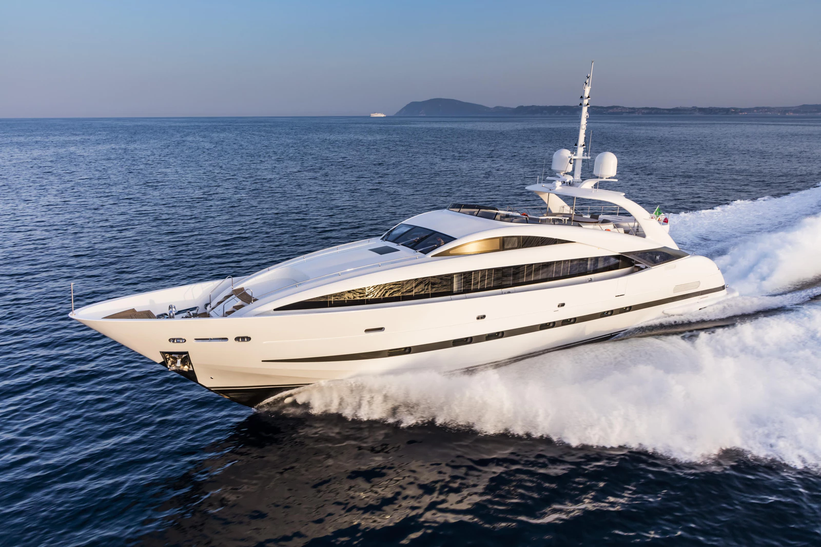 BACK 9 AND A HALF: Luxury Yacht Charter in the Bahamas & New England