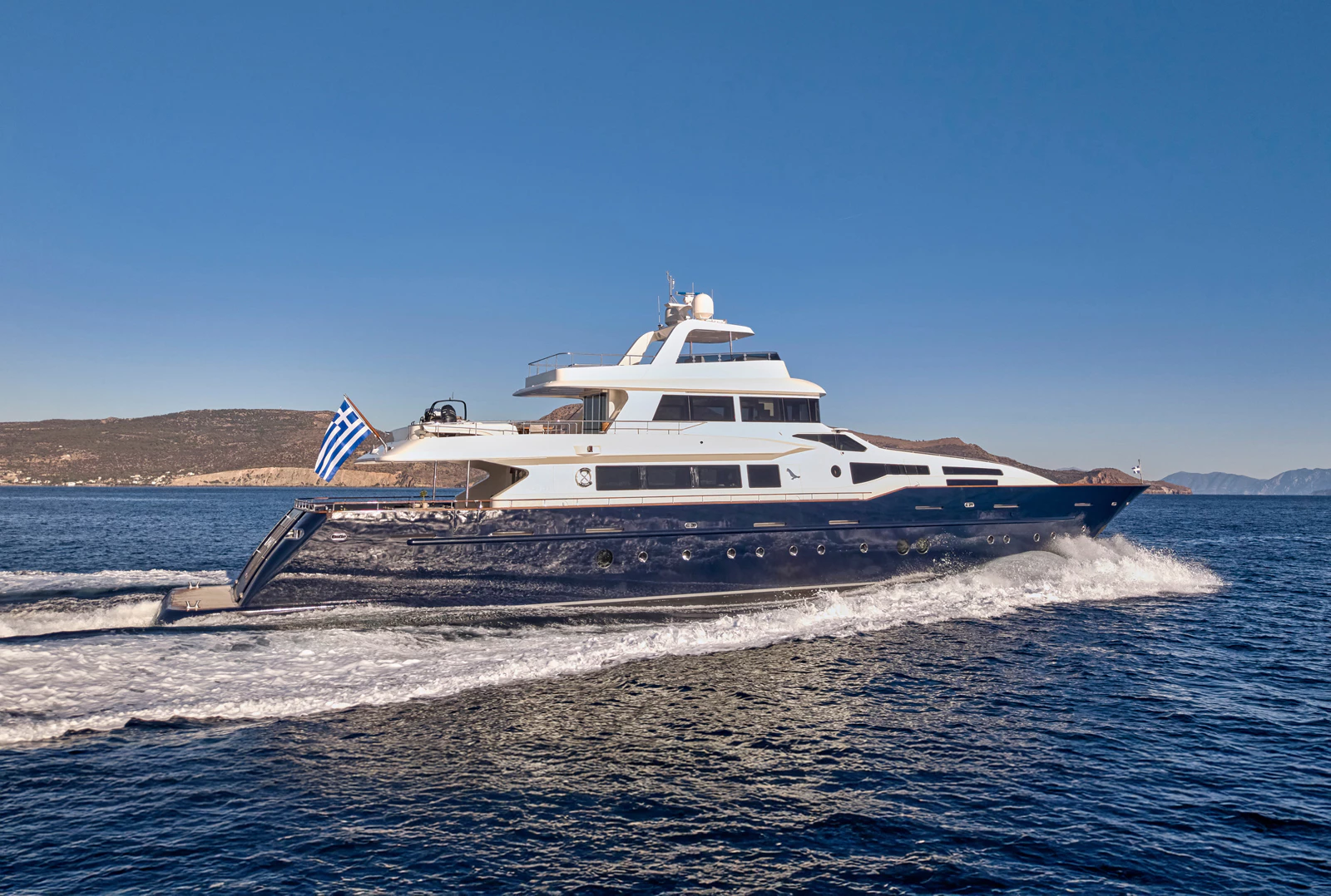 Experience the Riveting Charm of Greece aboard the Luxurious Yacht CONDOR A with Yacht Cloud