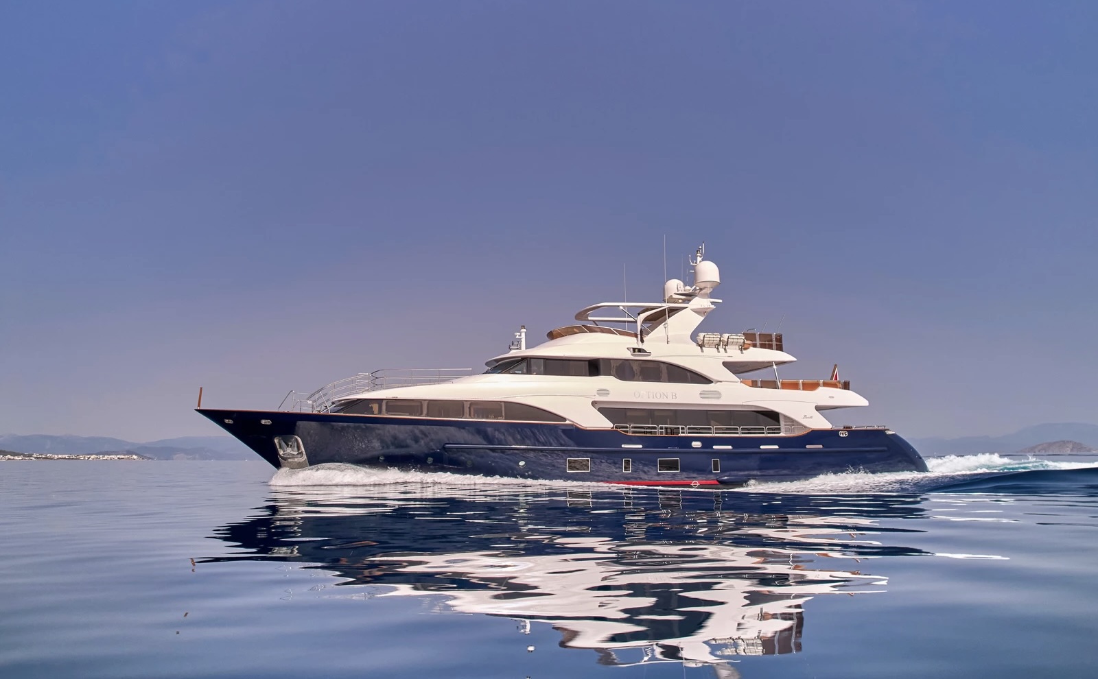 OPTION B: Your Ultimate Luxury Yacht Charter Experience in Greece