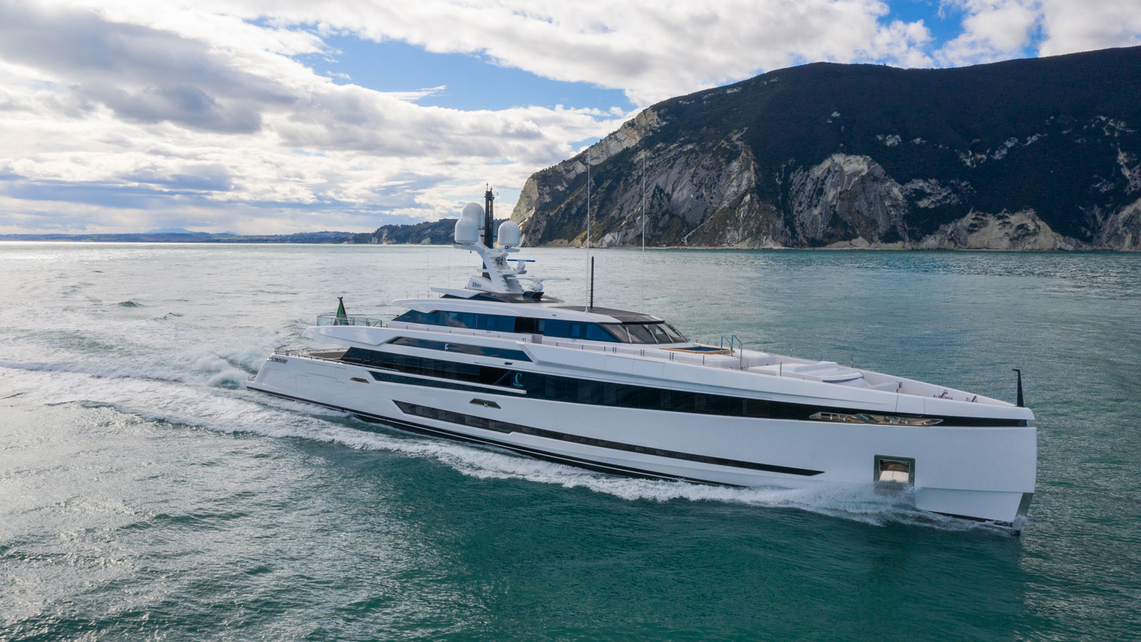 Unmissable Opportunity: M/Y K2 Among the Final Summer Availabilities