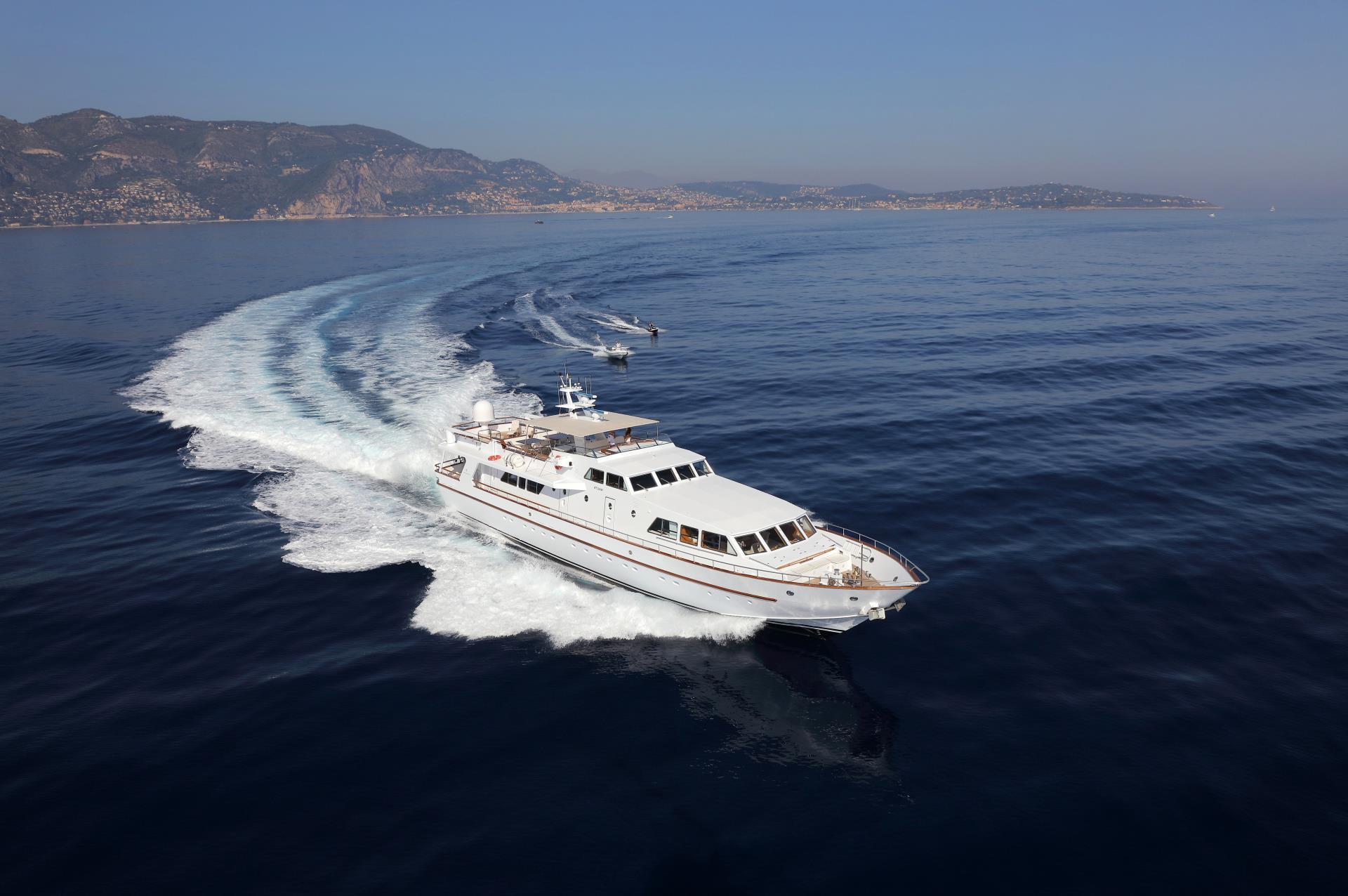 NAUTA: Your Refined Yacht Charter Experience in Italy