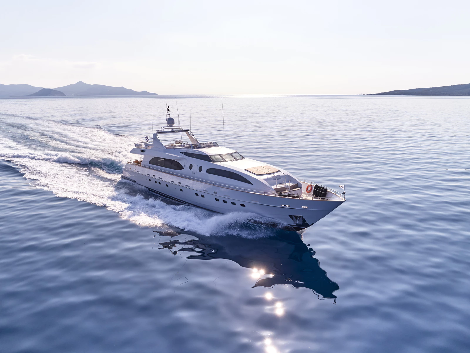Charter HELIOS with Yacht Cloud: 10% Discount Offer for July 31-August 7 Experience