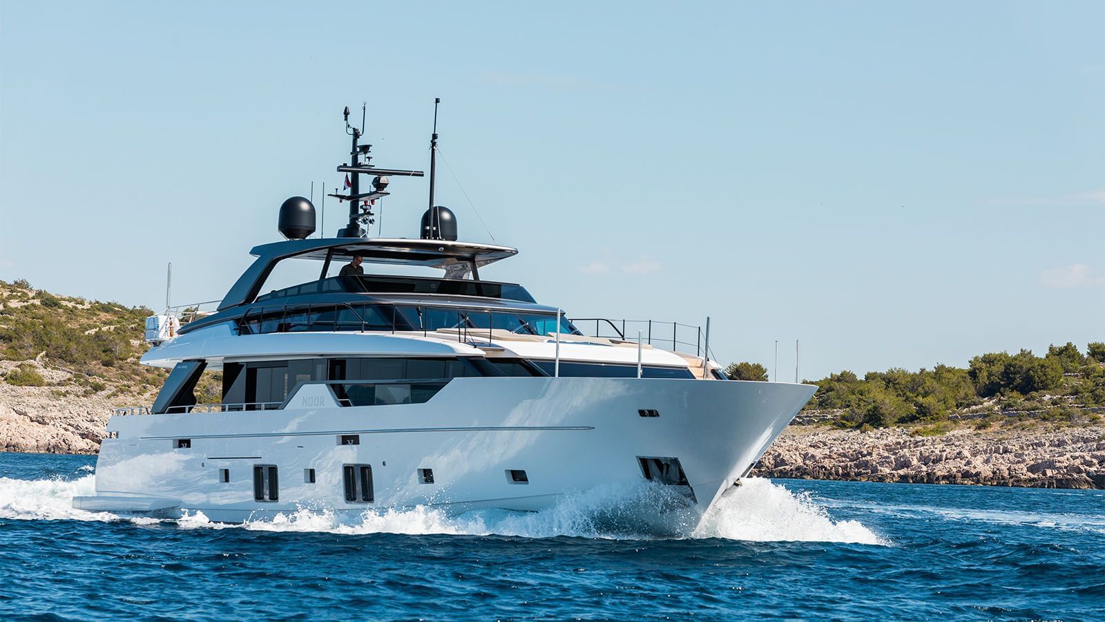 Book Noor II for your dream yacht charter and save 10%! Enjoy luxury, comfort & speed