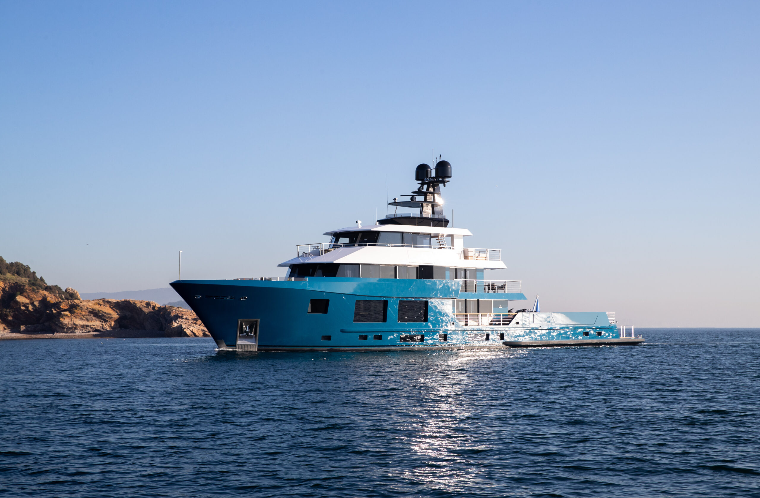 Offer: Charter the KING BENJI Yacht for a Caribbean Winter Retreat