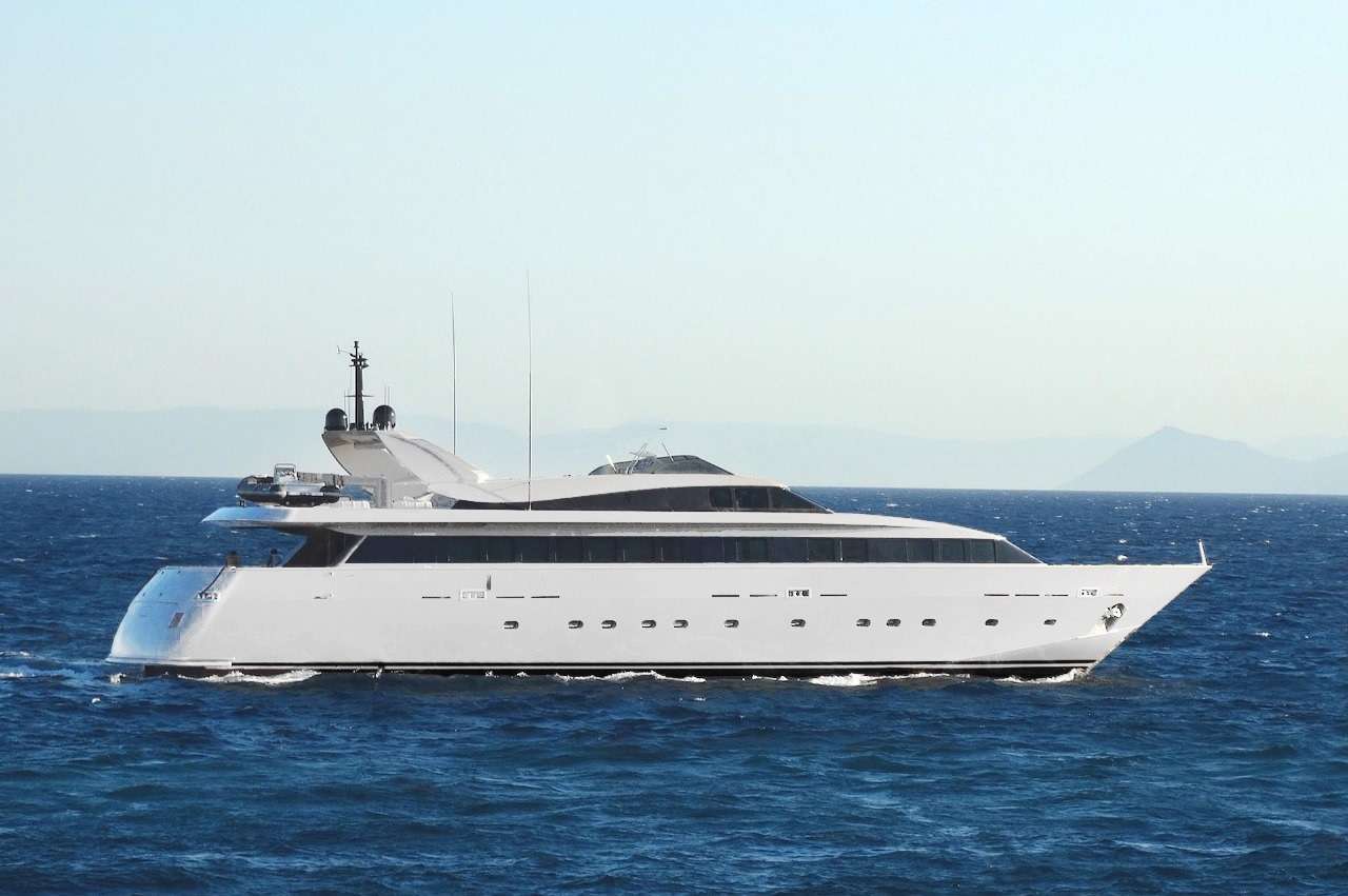 Charter M/Y NOVA: A Luxurious Escape in Greece with Yacht Cloud