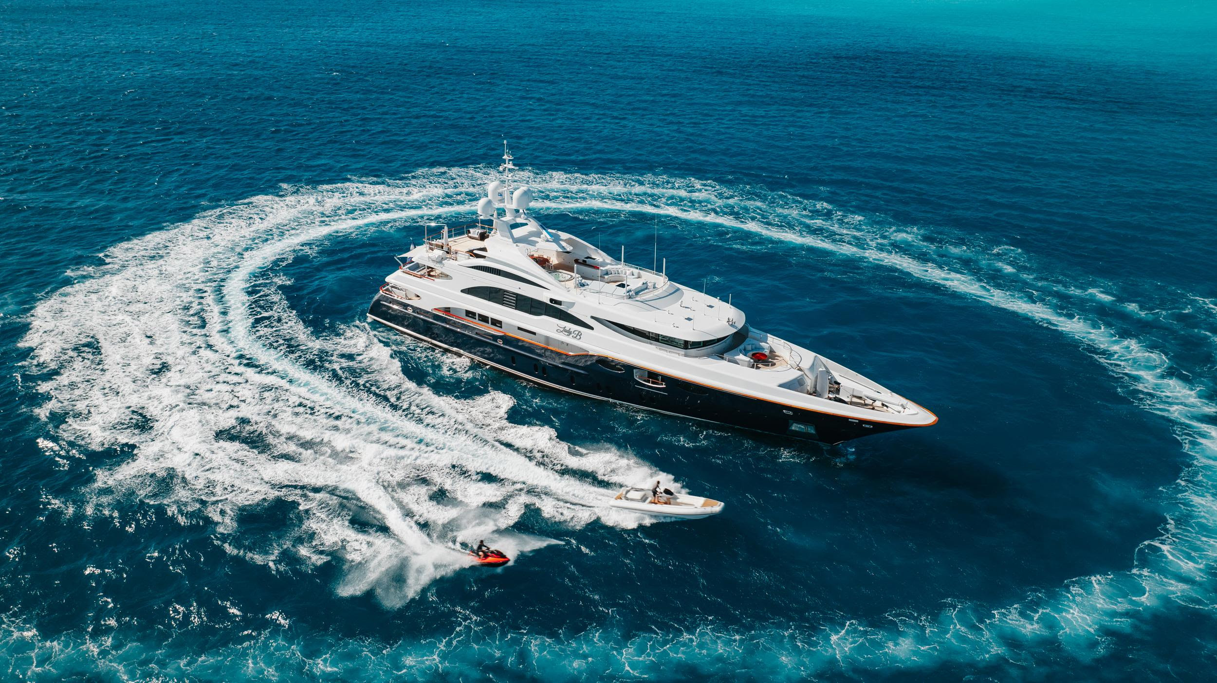 LADY B: 10% Off Weekly Charters | Luxury Yachting on the Amalfi Coast