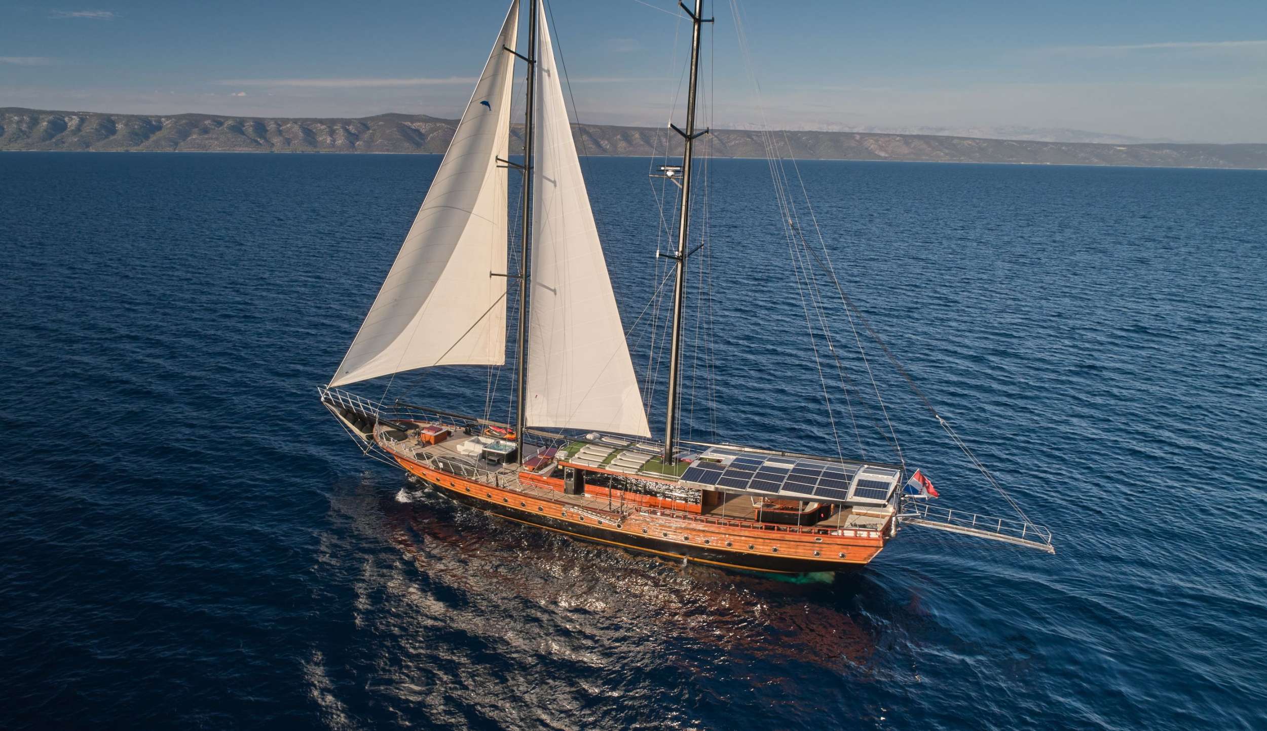 Charter Stella Maris: A Luxurious Gulet Escape on the Adriatic Coast