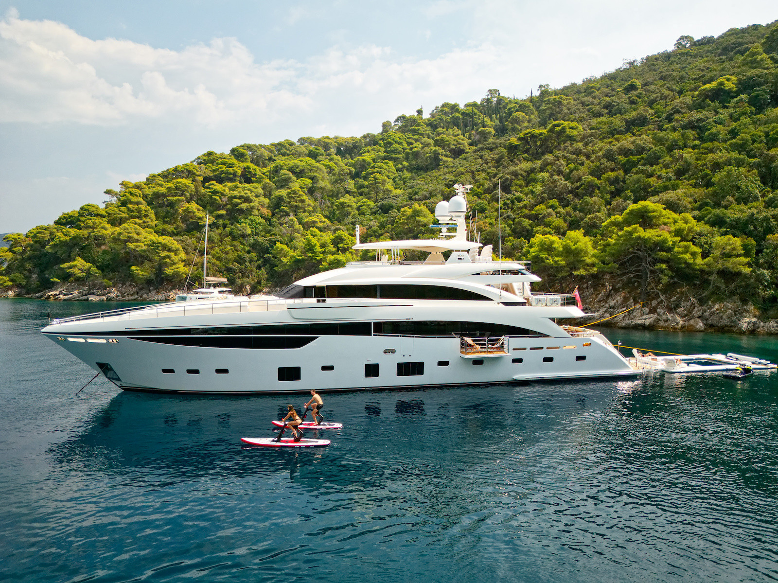 Discover Croatian Luxury aboard the 40M Princess MIRAGE IV 