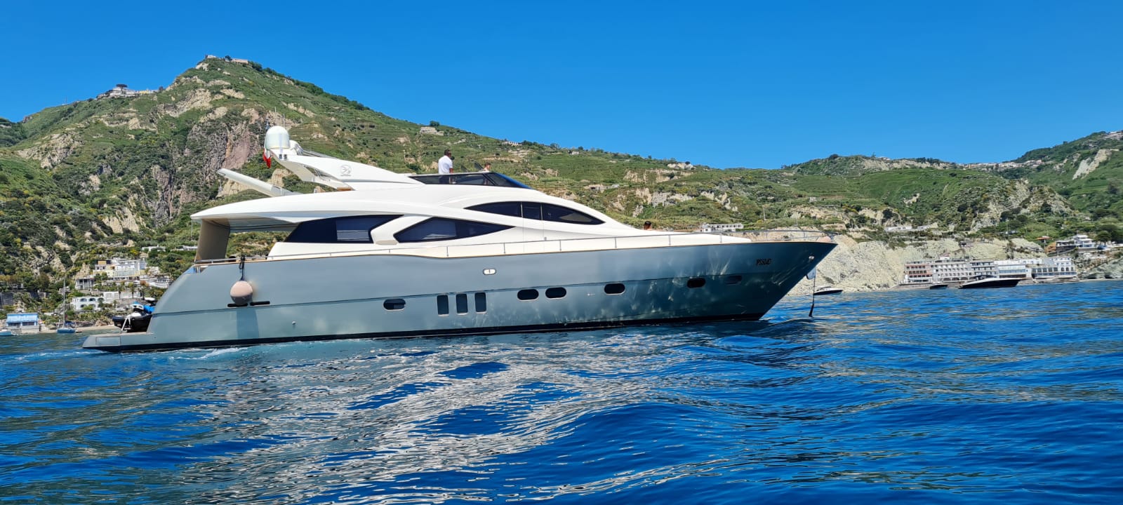 M/Y JOY: Elegant Filippetti – Your Ultimate Amalfi Coast Getaway