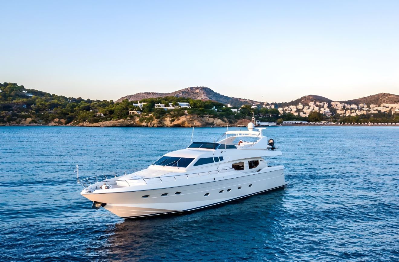Charter Posillipo Custom Design 80ft: Timeless Elegance and Luxury in Athens