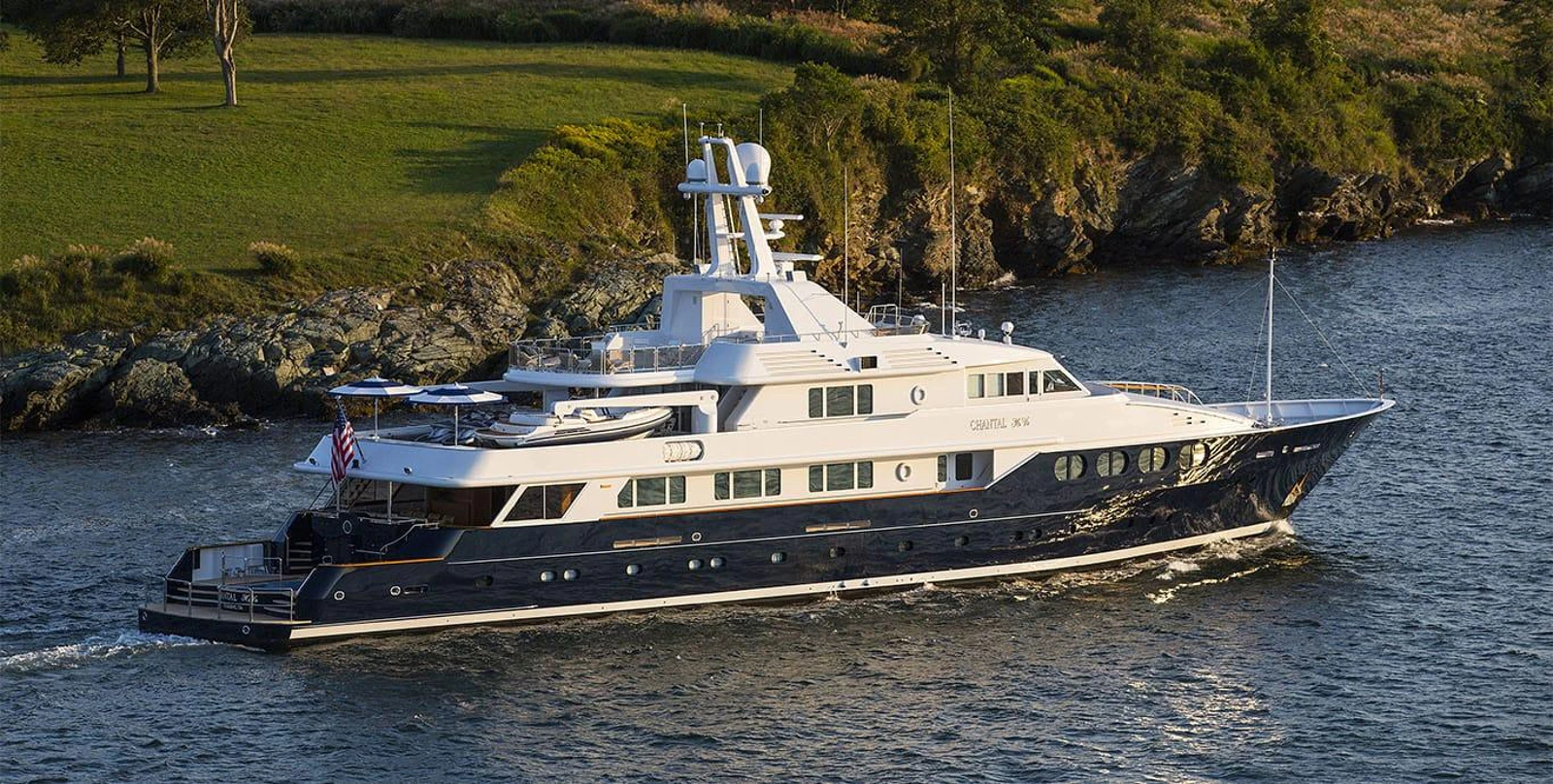 Experience Magnificence Aboard Chantal Ma Vie: 55m Feadship Marvel in the Bahamas