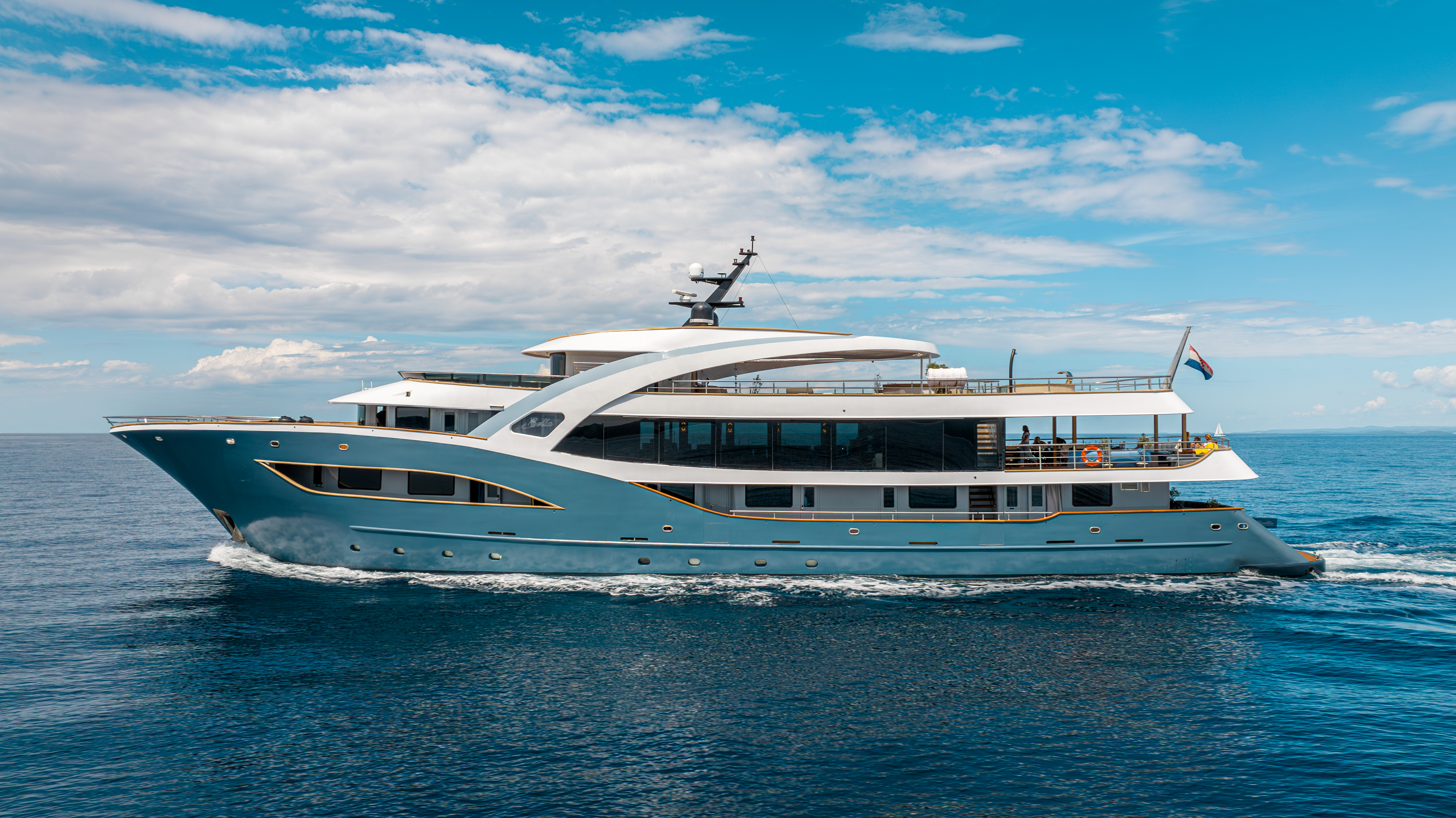 Last Opportunity: Luxury Discount Offer on Bella