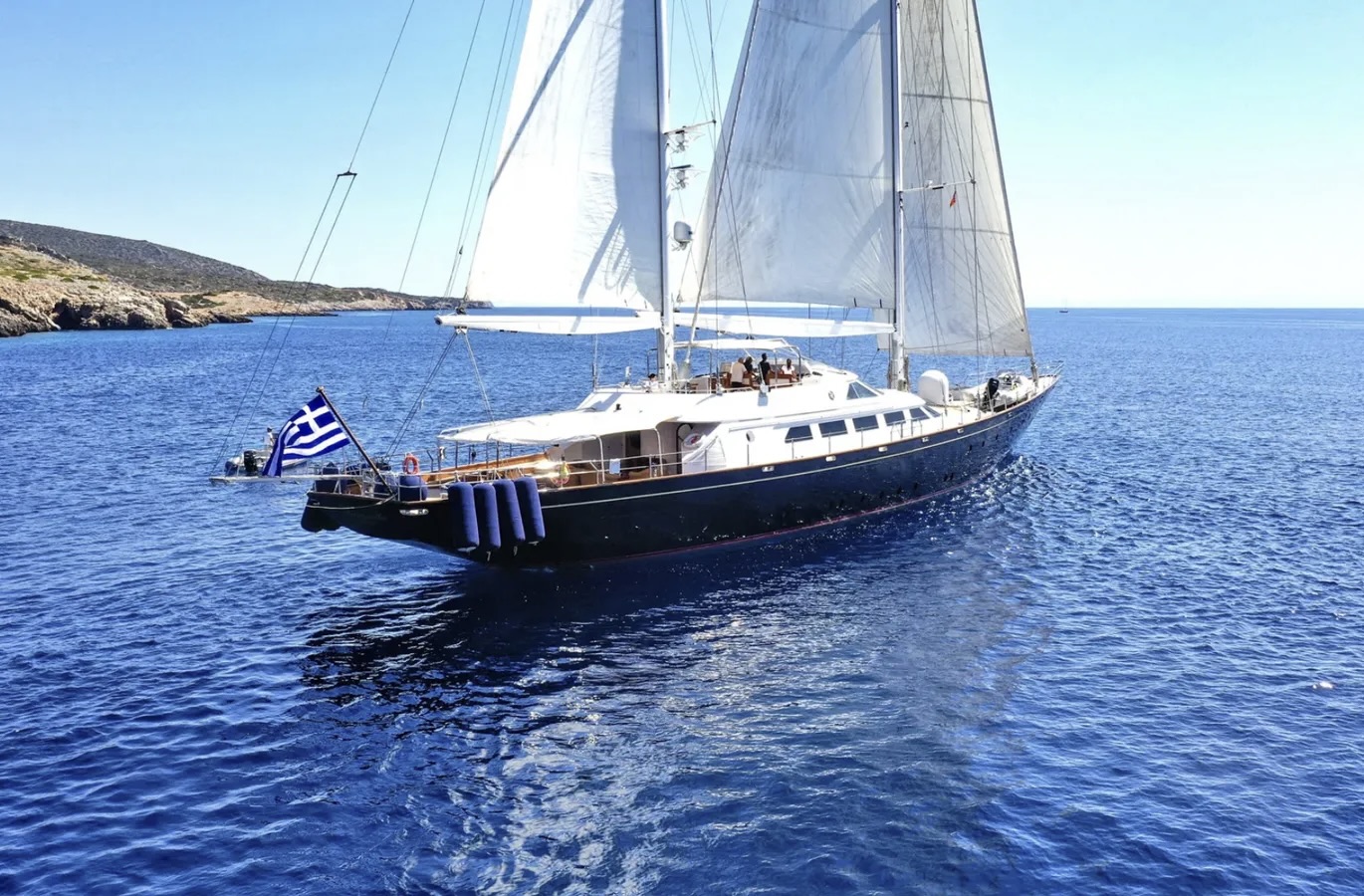 Charter S/Y TAMARITA: A Family-Friendly Sailing Adventure Through the Greek Isles with Yacht Cloud