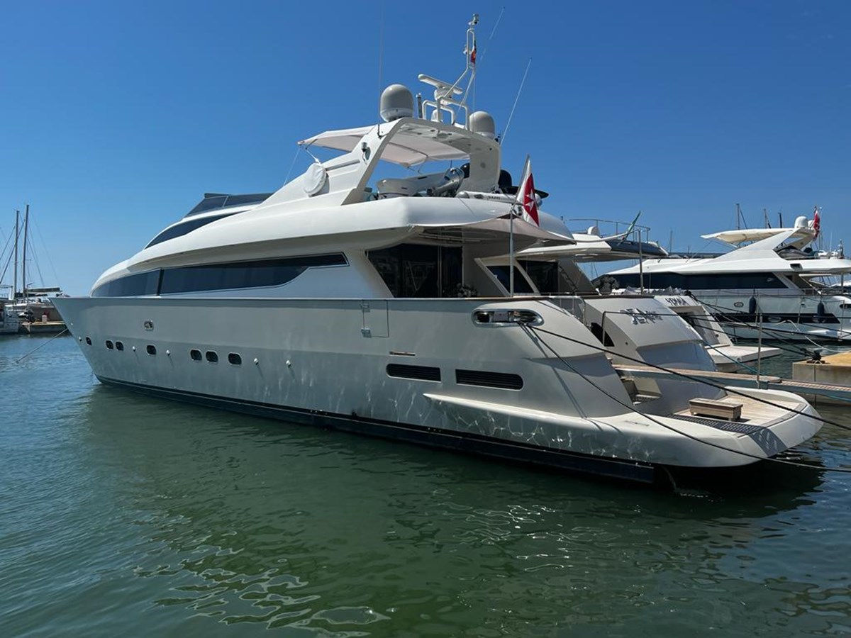 Embark on the Italian Riviera Aboard the Refined M/Y Dea One with Yacht Cloud