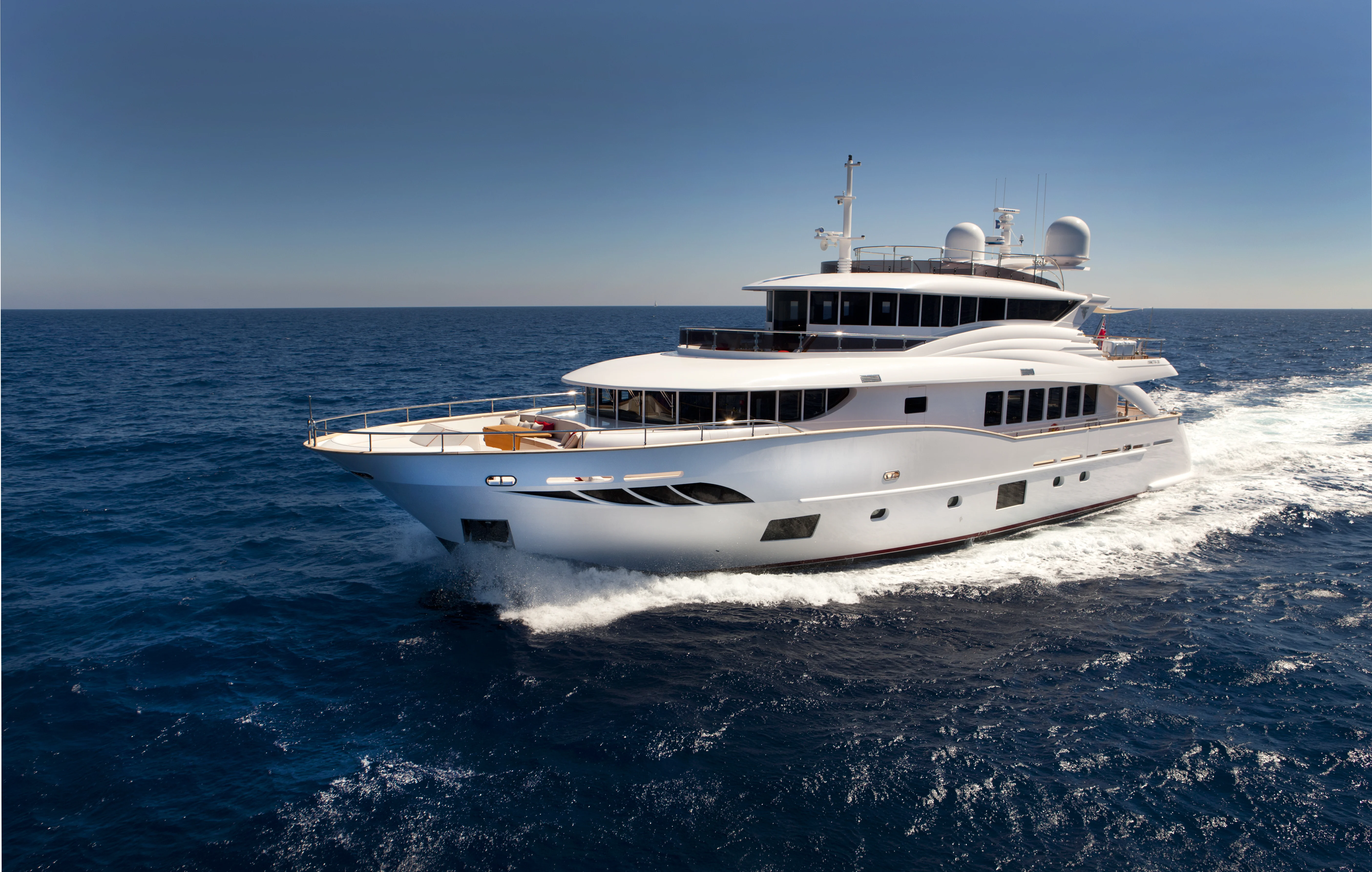 Set Sail in Luxury: Exclusive September Offers up to 50% off on MY GATSBY Yacht Charters