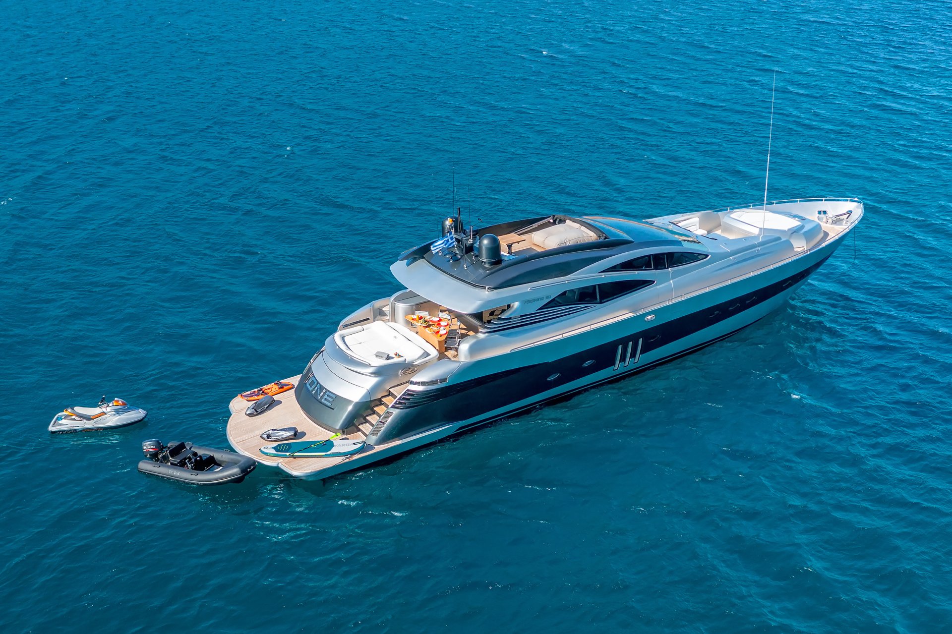 Discount: Discover the Luxury of the Pershing One