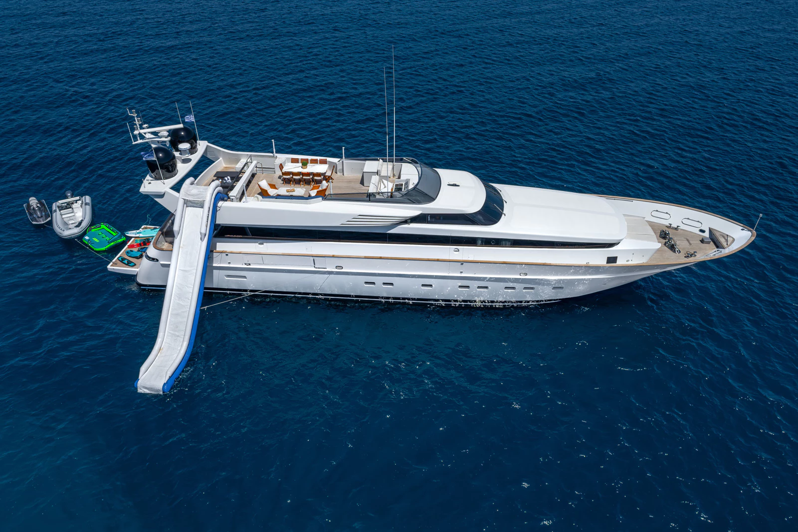 Special 10% Discount: Charter the Refined 34m ENERGY for a Memorable September Journey