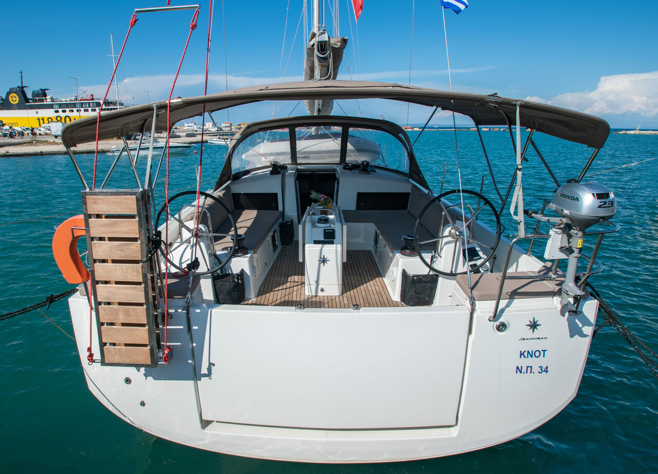 Special Offer: Sail the Ionian Sea on Jeanneau 490 KNOT Yacht