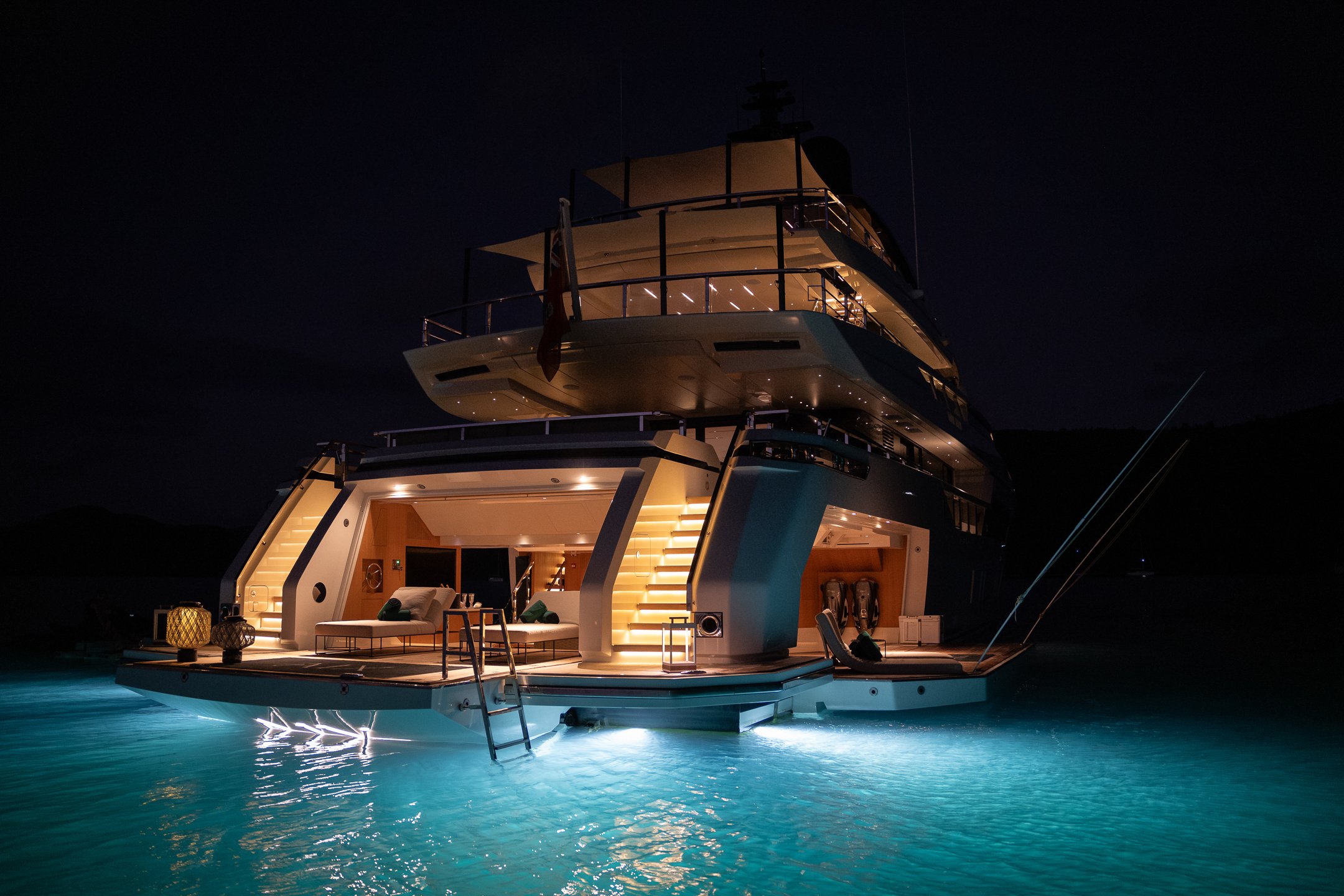 Charter AIX, Australia’s finest yacht, for a luxury voyage in the Whitsundays and South Pacific islands.