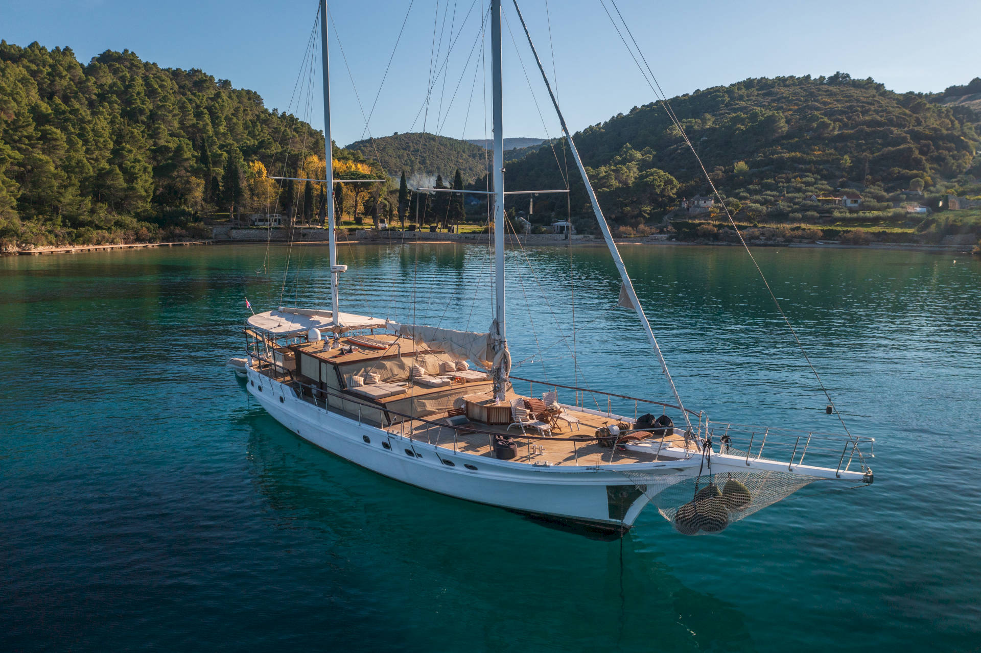 Last-Minute Summer Offers: Discover Croatia with Yacht Cloud's Hand-Selected Gulets
