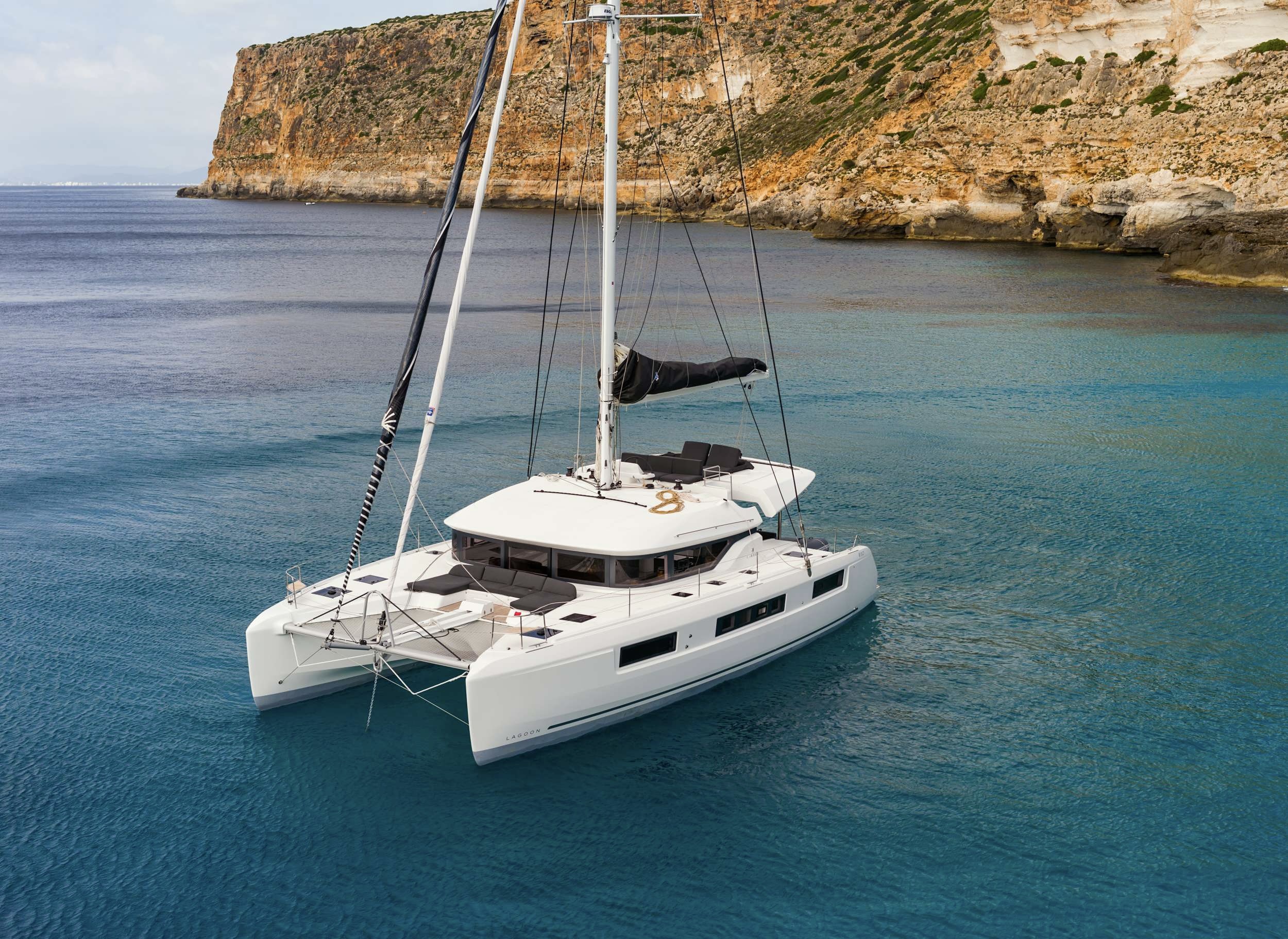 Oneida 2 Catamaran Experience in Ionian Sea