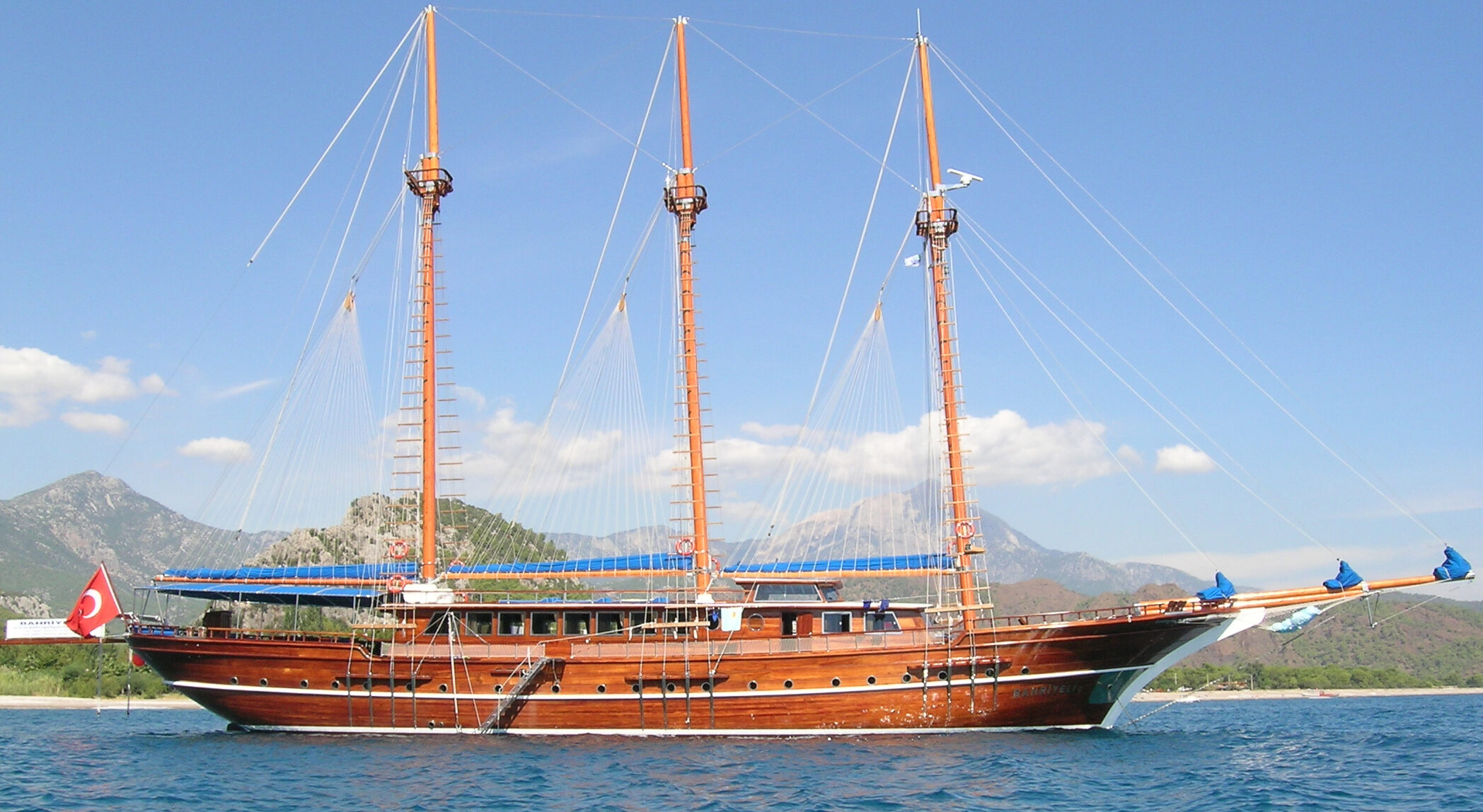 bahriyeli yacht charter